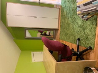 listing photo 2/4